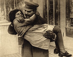 768px-Joseph_Stalin_with_daughter_Svetlana,_1935