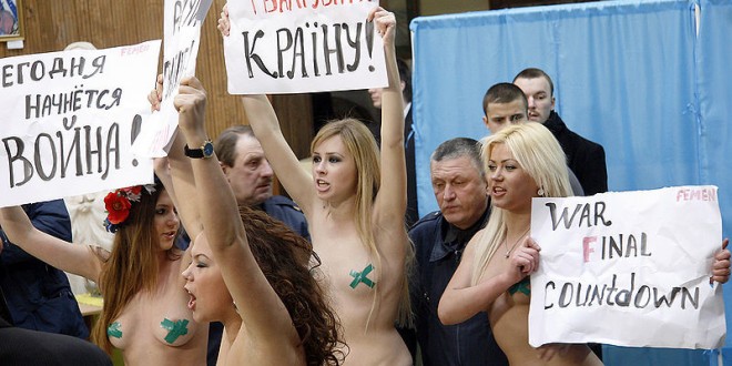 800px-Election_Protest_Crucified_Ukraine