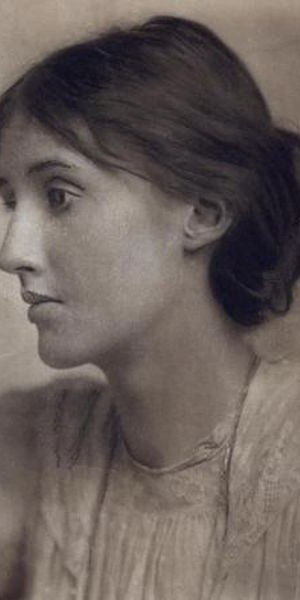 445px-Virginia_Woolf_by_George_Charles_Beresford_(1902)