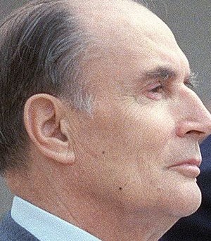 450px-Reagan_Mitterrand_1984_(cropped)