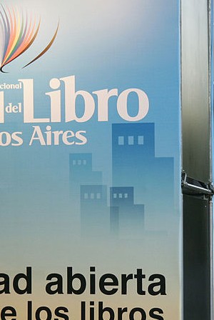 800px-Feria_del_Libro_2011