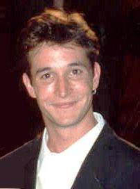 Noah_Wyle_at_the_1995_Emmy_Awards