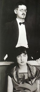 James-Giorgio-Nora-Lucia-Joyce-Paris-1924