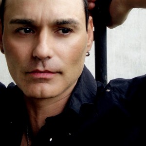 470933_10150815939801237_484876341_o