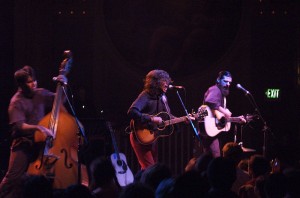 800px-Dco_avett_bros_pickathon_DSC_0387