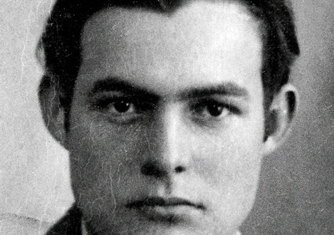 469px-Ernest_Hemingway_1923_passport_photo.TIF