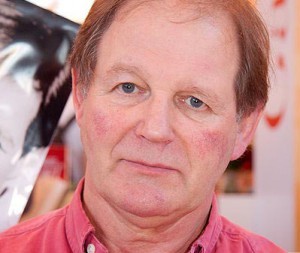399px-Michael_Morpurgo_20090315_Salon_du_livre_1-300x253