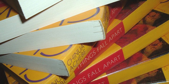800px-Things_Fall_Apart_books_02