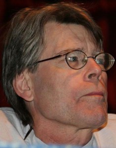 471px-Stephen_King_Comicon-235x300