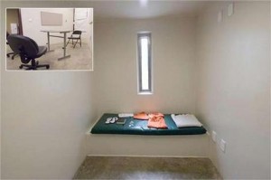 Guantanamo_Bay_David_Hicks_Cell,_Reading_Room_Inset