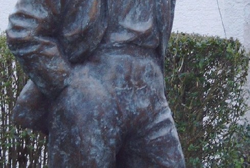 Hermann-Hesse-Statue_in_Gaienhofen