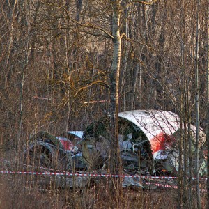 800px-Tu-154-crash-in-smolensk-20100410-11