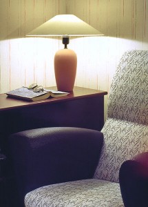 429px-Reading_corner_with_armchair_and_lamp