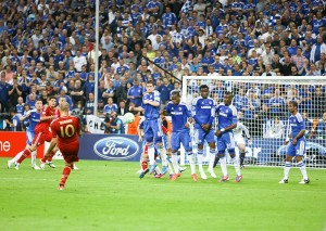 800px-Robben_free_kick_Champions_League_Final_2012