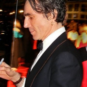 Daniel_Day-Lewis_at_the_61st_British_Academy_Film_Awards_in_London,_UK_-_20080210