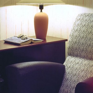429px-Reading_corner_with_armchair_and_lamp