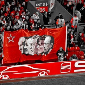 800px-Liverpool_coaches_banner