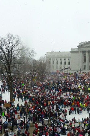 800px-2011_Wisconsin_Budget_Protests_1_JO