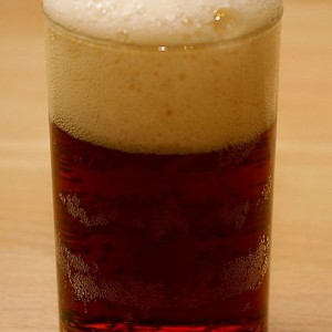 407px-Diebels_in_Altbierglas