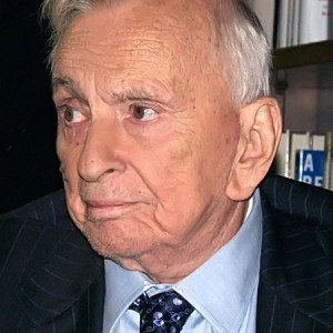 Gore_Vidal_3_Shankbone_2009_NYC_cropped