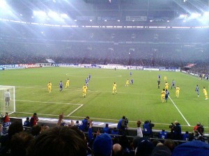 800px-Arena_Auf_Schalke_hosting_Schalke_04_vs_Dortmund_in_2009