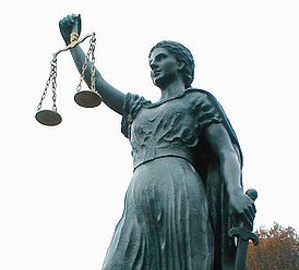 450px-Statue_of_Themis