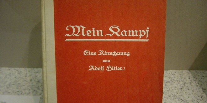 800px-Erstausgabe_von_Mein_Kampf