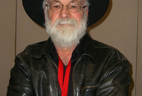 485px-10.12.12TerryPratchettByLuigiNovi1