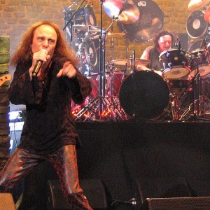 640px-Ronnie_James_Dio_HAH_Katowice