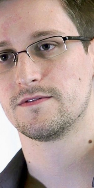 Edward_Snowden-2