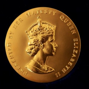 Queen+s+Gold+Medal+for+Poetry+h7SwhAmuCm0l