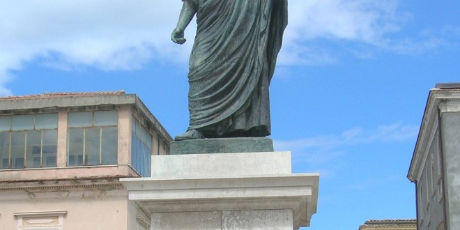 Statua_di_Orazio