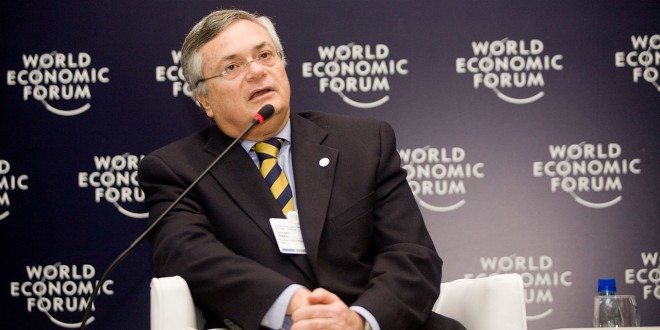 1280px-Moisés_Naím,_World_Economic_Forum_on_Latin_America_2009