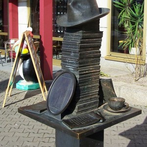 Dresden_Albertplatz_Kaestner-Denkmal_von_Eike-Kuntsche_2