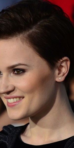 Veronica_Roth_March_18,_2014_(cropped)