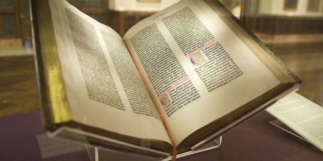 1024px-Gutenberg_Bible,_Lenox_Copy,_New_York_Public_Library,_2009._Pic_01