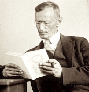 Hermann_Hesse_1927_Photo_Gret_Widmann