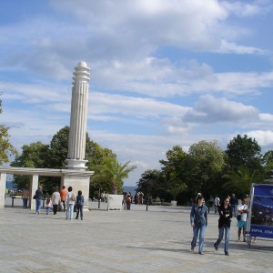 1280px-Sea_Garden_entrance