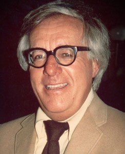 800px-Ray_Bradbury_(1975)_-cropped-