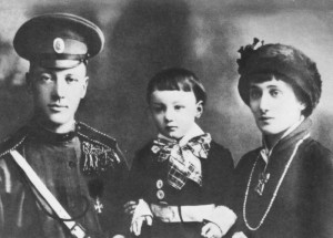 03_nikolai_gumilev_lev_gumilev_and_anna_akhmatova_b