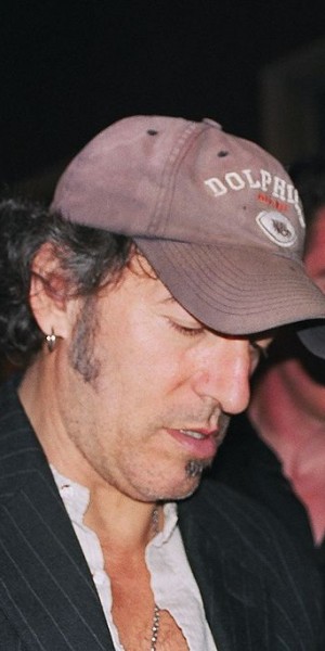 1024px-brucespringsteen2003