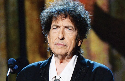 LOS ANGELES, CA - FEBRUARY 06:  Bob Dylan speaks onstage at the 25th anniversary MusiCares 2015 Person Of The Year Gala honoring Bob Dylan at the Los Angeles Convention Center on February 6, 2015 in Los Angeles, California. The annual benefit raises critical funds for MusiCares' Emergency Financial Assistance and Addiction Recovery programs. For more information visit musicares.org.  (Photo by Kevin Mazur/WireImage)