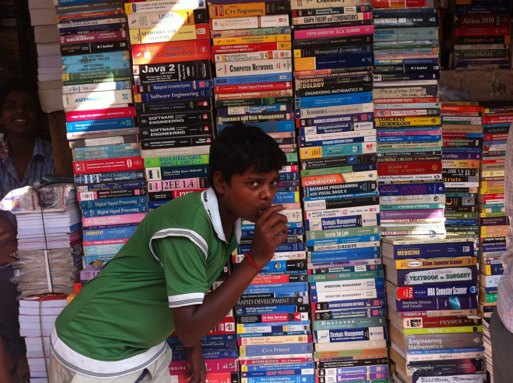 Bangalore_India_Tech_books_for_sale_(kid_got_in_the_shot)_IMG_5255