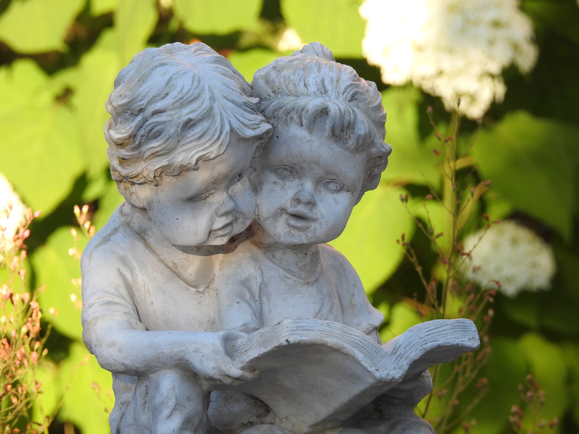 figurine-plaster-3495804_1920