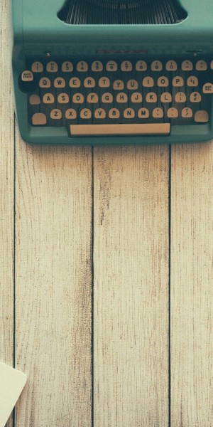 typewriter-801921_1920