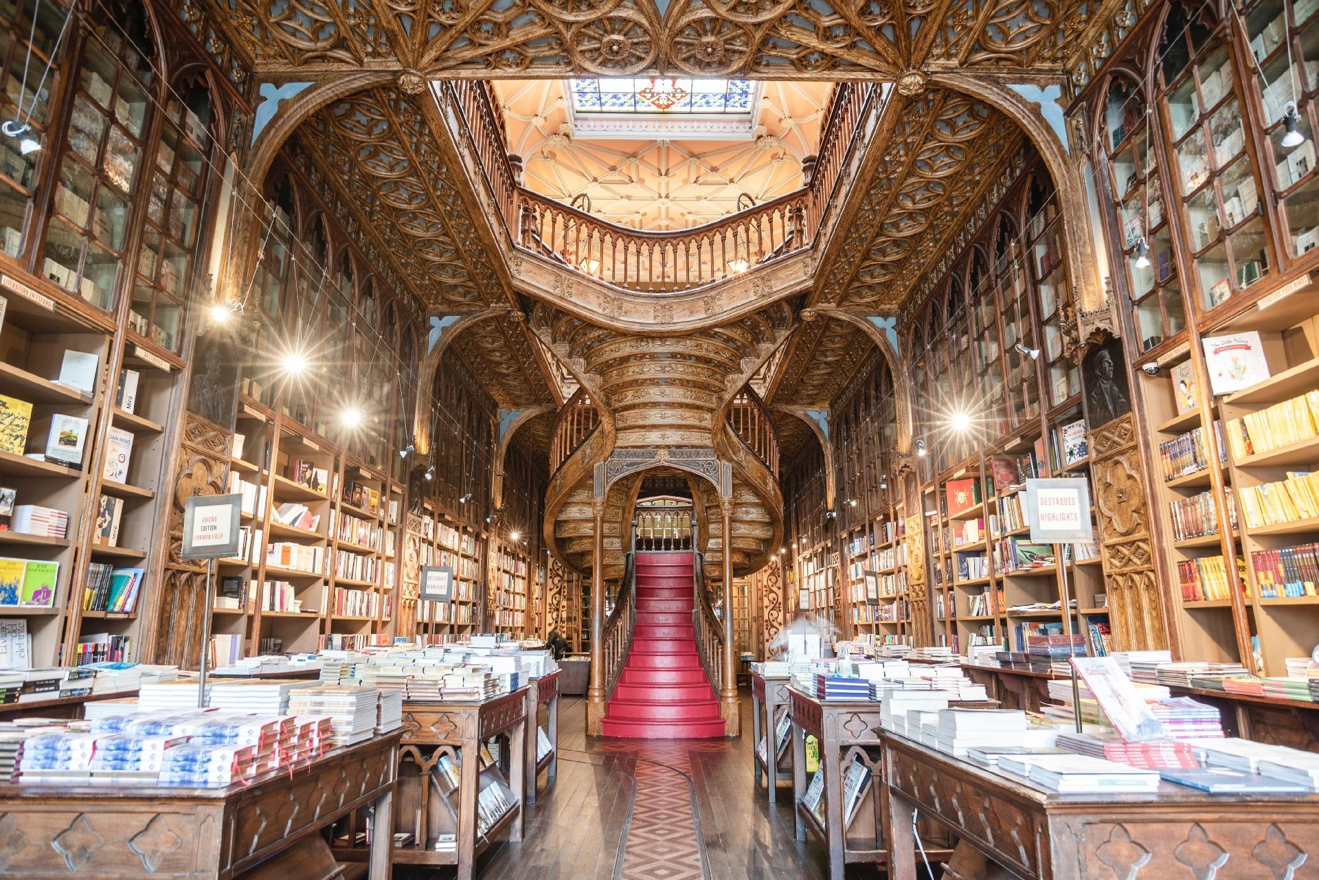 livraria-lello-do-porto-portugal-que-aliviar-a-pandemia-com-livros-classicos-1585766067432_v2_1920x1281