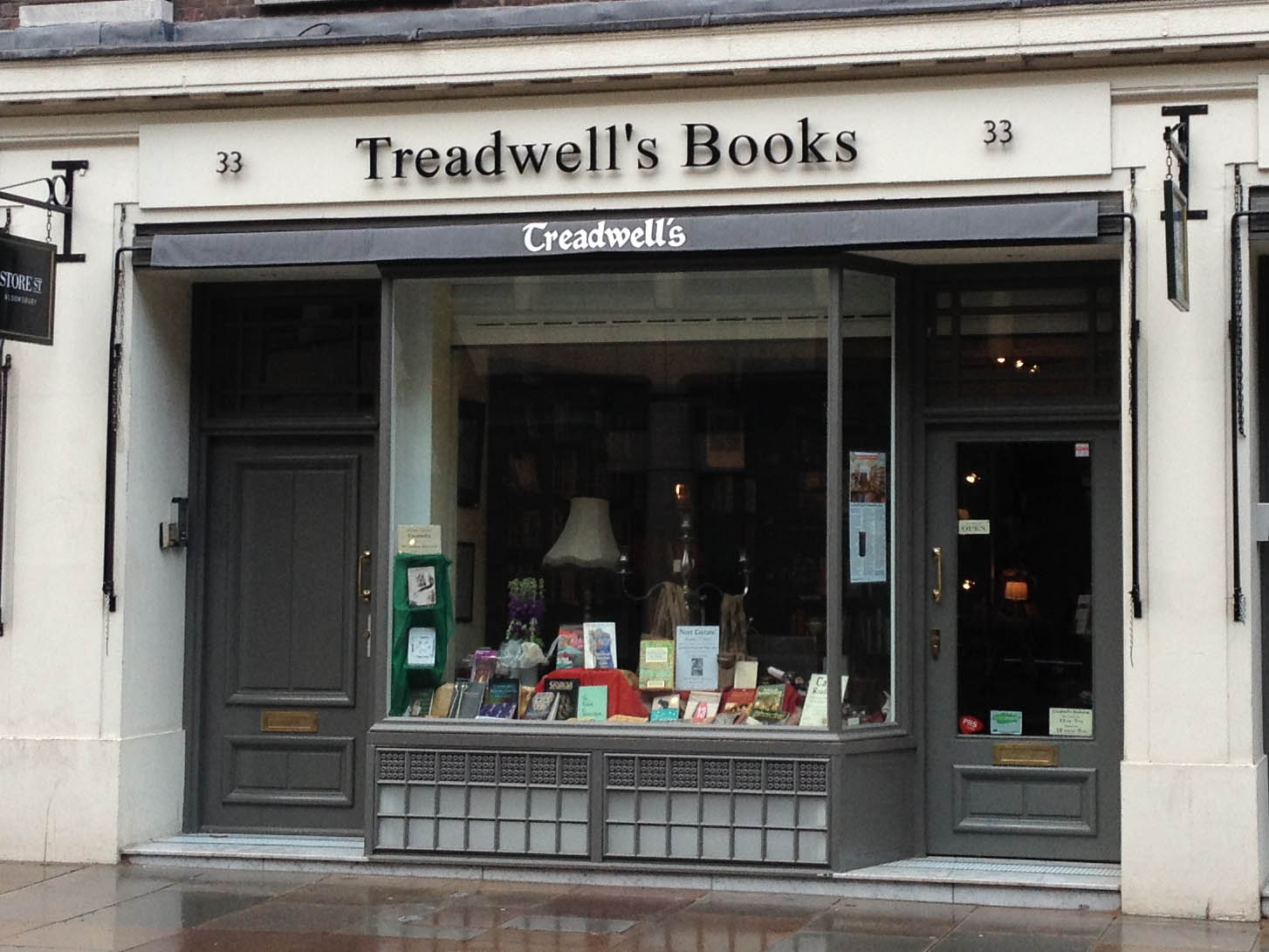 Treadwell's_Books