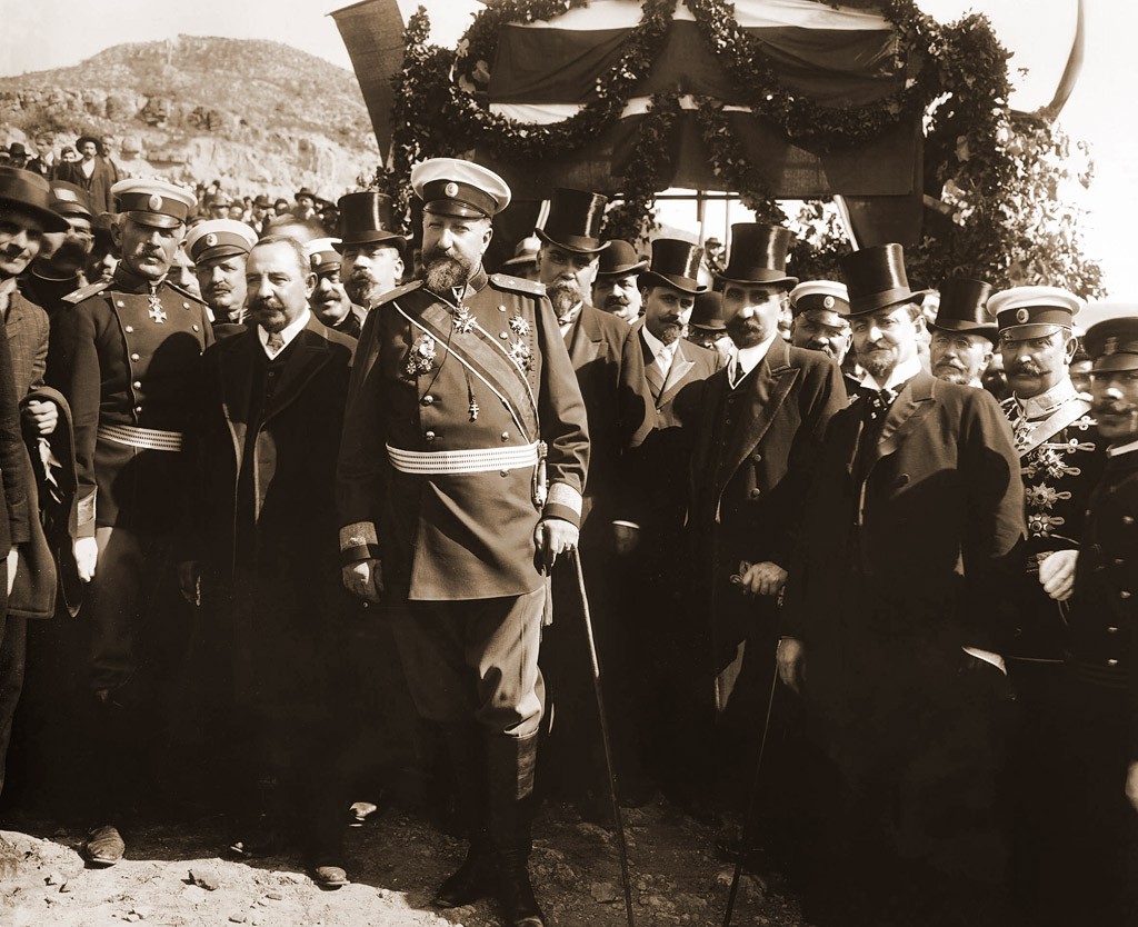 Tzar_Ferdinand_at_proclamation_of_Bulgarian-independence