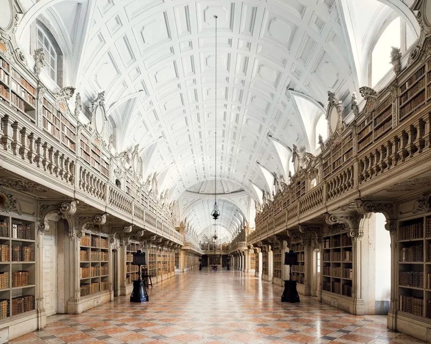 The-Library-of-Palacio-Nacional-de-Mafra-ezgif.com-webp-to-jpg-converter
