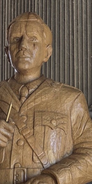 where-love-becomes-legend-toilkien-statue-in-east-yorkshire